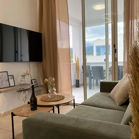 Serena - Moderni U Apartament *