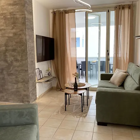 Serena - Moderni U *